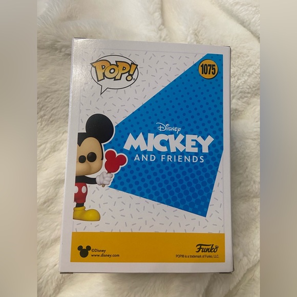 Funko POP. Disney Mickey Mouse  1075 - Picture 4 of 5